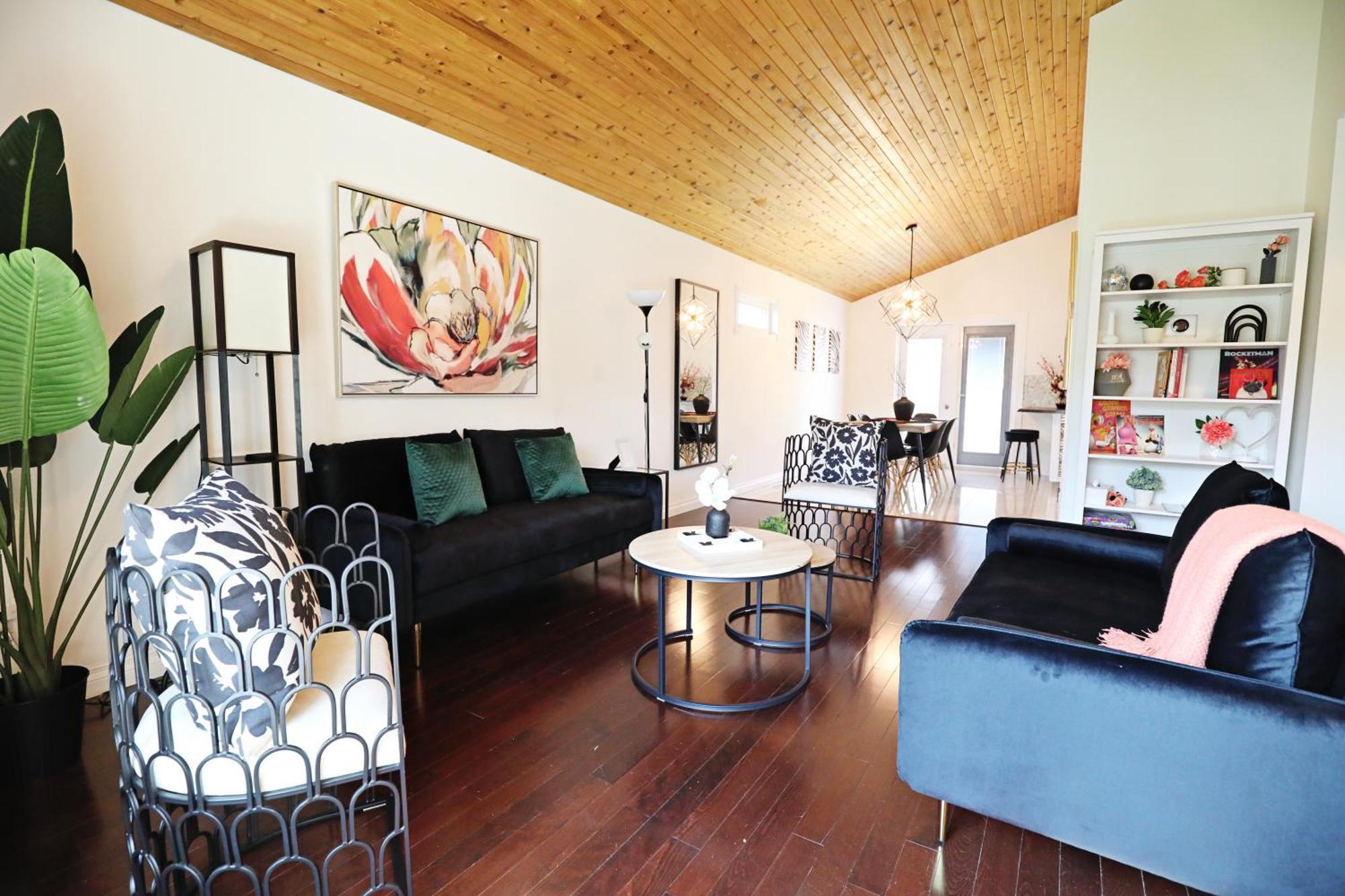 Family Pet Friendly Ac Near Wem *