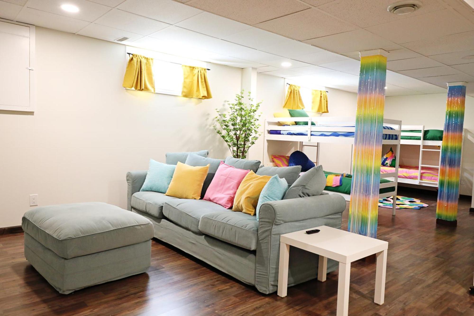Family Pet Friendly Ac Near Wem Edmonton