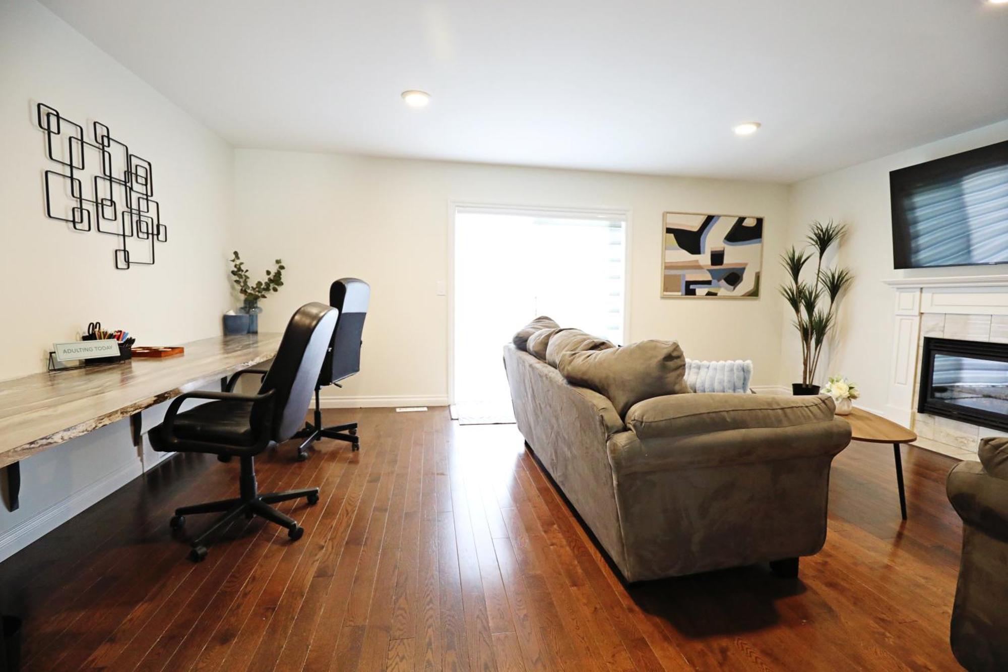 Family Pet Friendly Ac Near Wem Apartment
